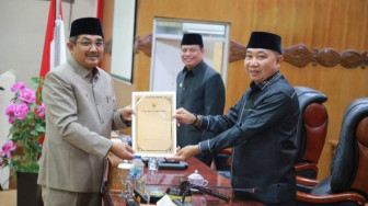 Gelar Paripurna, DPRD dan Pemkab Tanjab Barat Evaluasi Capaian Kinerja Tahun 2025